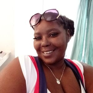 Meet your Posher, Felicia